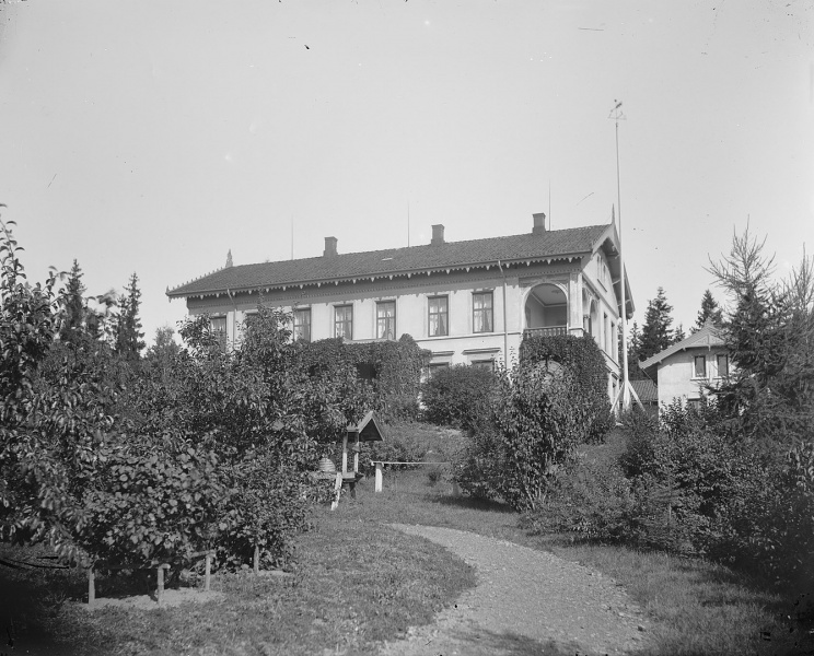 Fil:Madserud gård.jpg