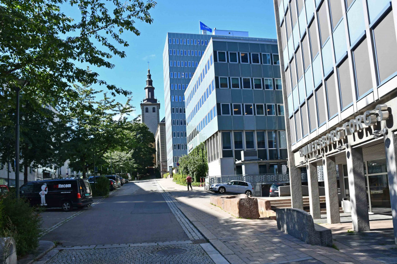 Fil:Hammersborg torg sett fra Møllergata.jpg
