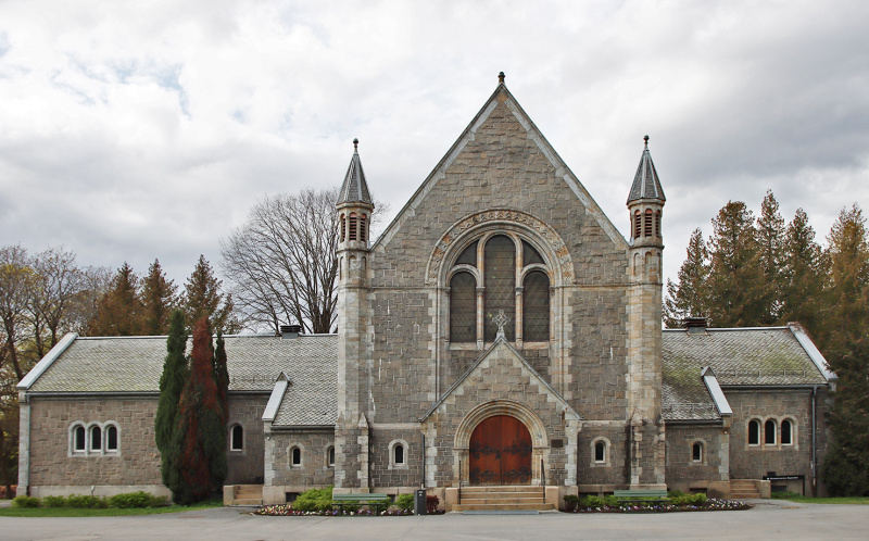 Fil:Vestre gravlunds kapellpg.jpg