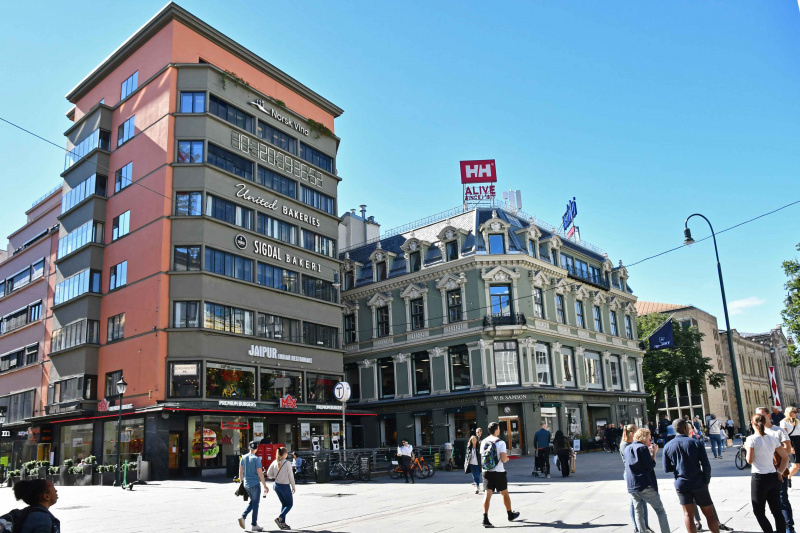 Fil:Egertorget med Horngården.jpg