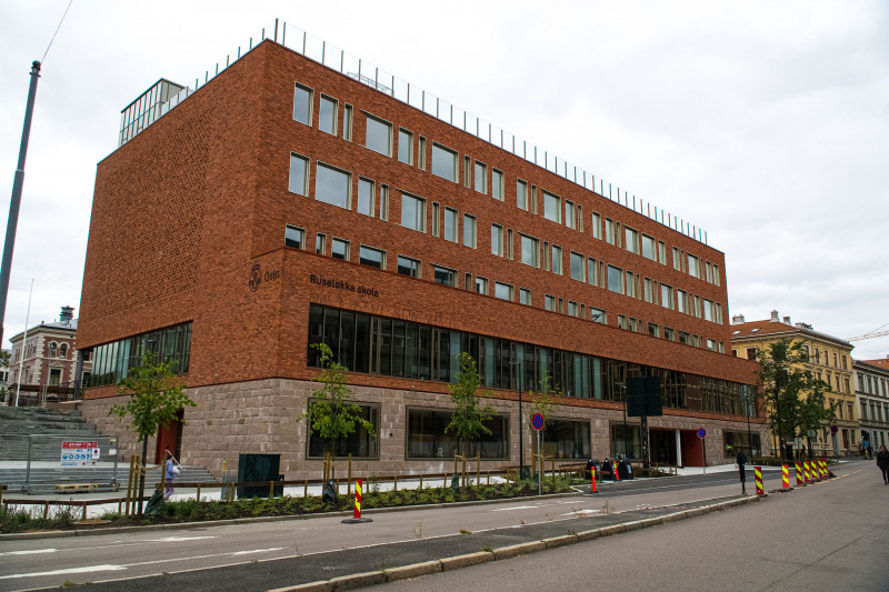 Fil:Ruseløkka Skole.jpg